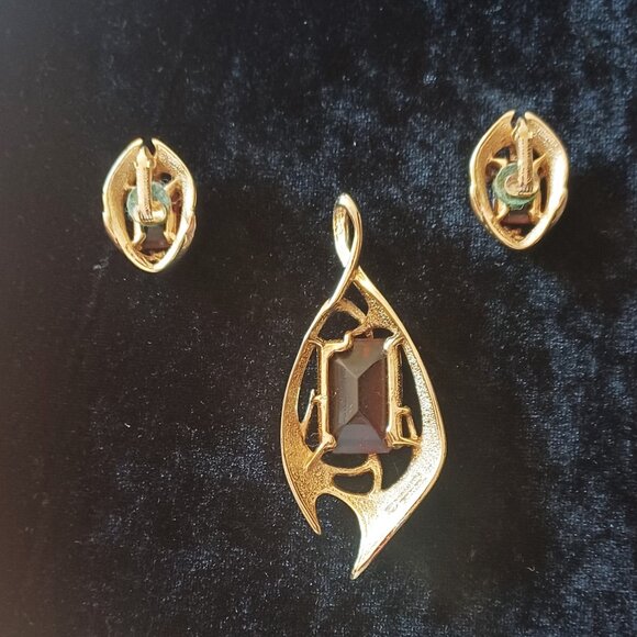 Sarah Coventry Pendant Earring Set - Molten Topaz - JS6 - Picture 2 of 4